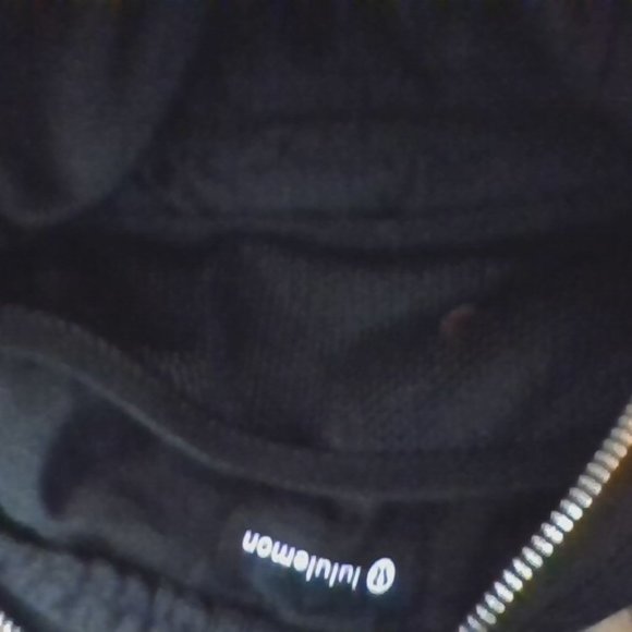 Mini Lululemon Belt Bag - Picture 2 of 6